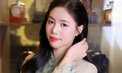 Á hậu Châu Anh: 'Tôi muốn học thạc sĩ'