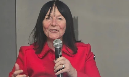 Chủ tịch Hoa hậu Thế giới lên tiếng