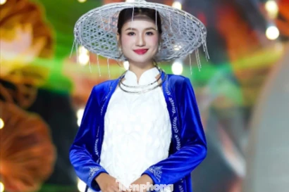 Hàng chục hoa hậu, á hậu đổ bộ phố Nguyễn Huệ