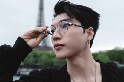 Hieuthuhai toan tính điều gì?