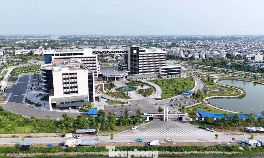 Thông tin mới về công trình bệnh viện 1.800 tỷ đồng ở Ninh Bình phải dùng xô chậu hứng nước