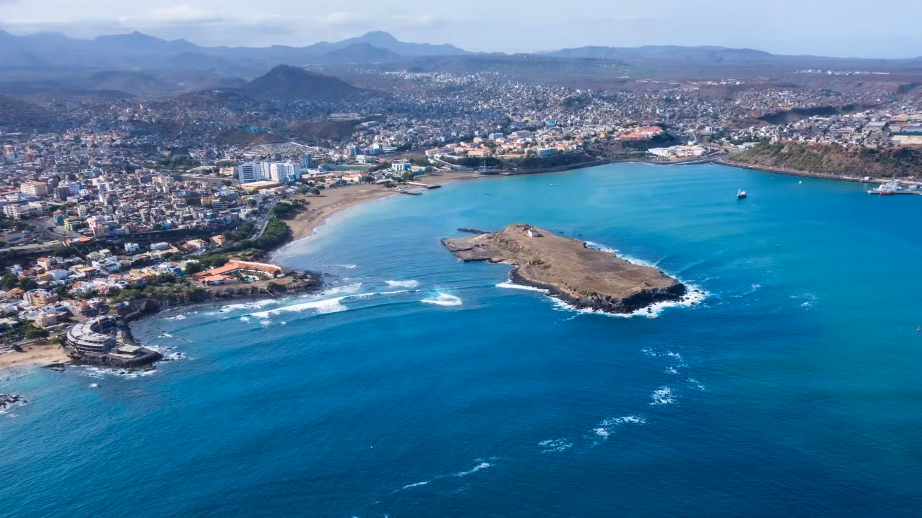 171214105325-cabo-verde-stock.jpg
