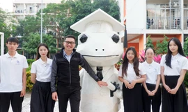 Nhóm sinh viên nâng tầm hạt muối Việt bằng công nghệ nung trong ống tre