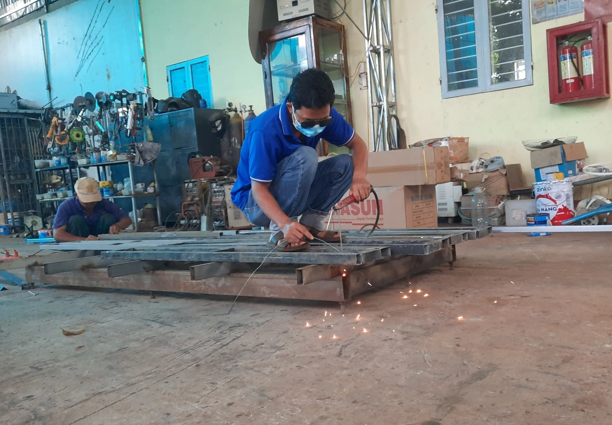 Giáo viên Đắk Lắk thắng kiện 5 năm vẫn chờ bồi thường, cuộc sống chật vật mưu sinh