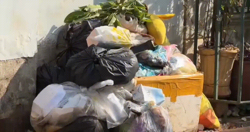 Phí tăng 40% nhưng rác thải vẫn chất đống cả tuần