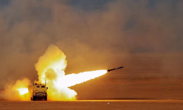 Philippines có kế hoạch mua hệ thống HIMARS của Mỹ và tên lửa hành trình BrahMos của Ấn Độ