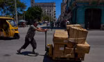 Cuba cân nhắc đề nghị viện trợ của Mỹ