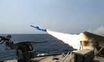 Iran tập trận phô diễn năng lực, tên lửa và máy bay không người lái đồng loạt khai hỏa