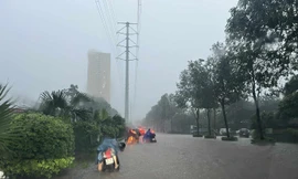 Thời tiết tháng 10 tiếp tục diễn biến phức tạp, bão kèm mưa lớn bất thường