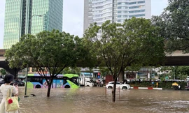 Lưu ý khi ra đường: Hơn 20 điểm ngập úng tại Hà Nội sáng 1/10