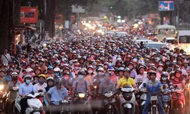 Hà Nội cấm xe máy chạy xăng dầu trong Vành đai 1 từ 1/7/2026, cụ thể tuyến đường nào?