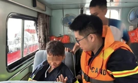 Em nhỏ sống sót trong vụ lật tàu ở vịnh Hạ Long đang được điều trị tâm lý đặc biệt