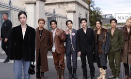 ENHYPEN - Karina aespa chung khung hình tại sự kiện Prada, vì sao Sana vắng mặt?