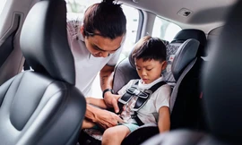 Những điều cần lưu ý liên quan đến quy định lắp ghế an toàn cho trẻ em trên ô tô