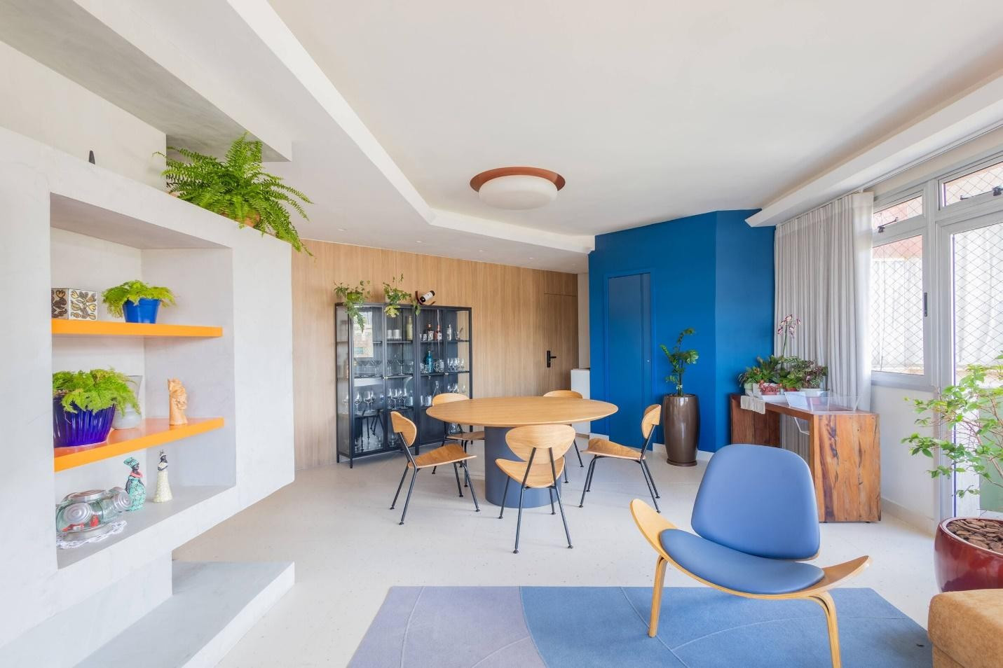 Cải tạo căn hộ 190m2 thành không gian làm việc và sinh hoạt hiện đại