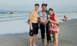Hjälte-'skattjägare' på Da Nang-stranden