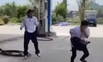 Hiện trường nơi nam sinh lớp 12 bị bạn cùng trường đâm tử vong (Ảnh cắt từ clip) 