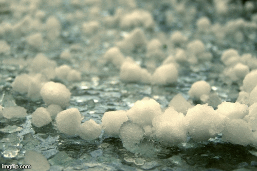 1001 thắc mắc: Vì sao có mưa đá, cách phòng tránh thế nào?