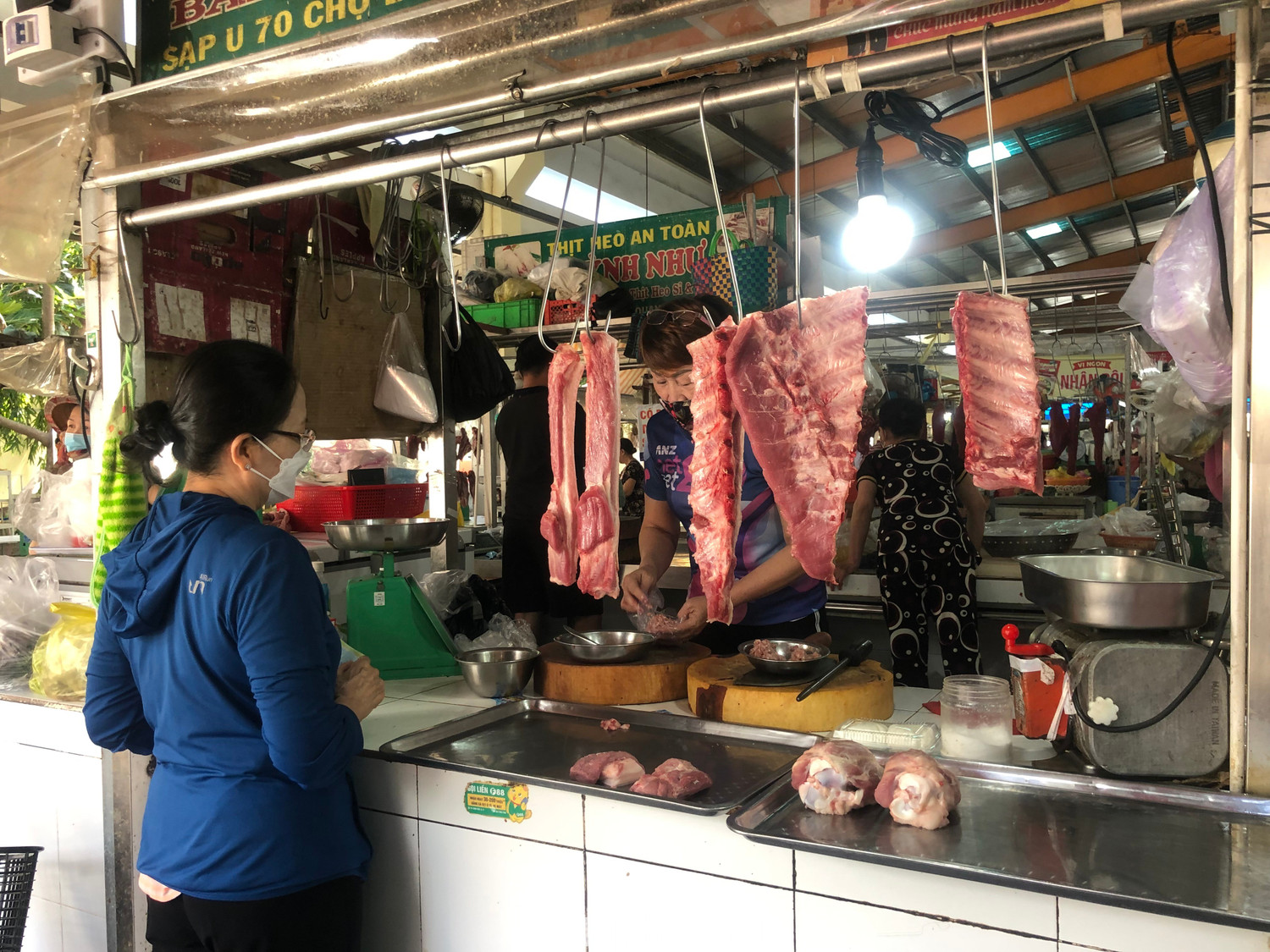 Loạn giá thịt lợn