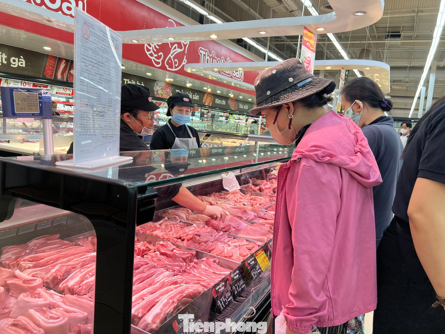 Giá trứng tăng mạnh, thịt heo 'nhấp nhổm'