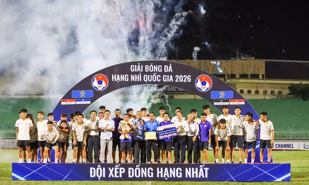 VCK Giải hạng Nhì quốc gia 2026: Trẻ Hà Nội và Huế đồng hạng Nhất, giành quyền thăng hạng