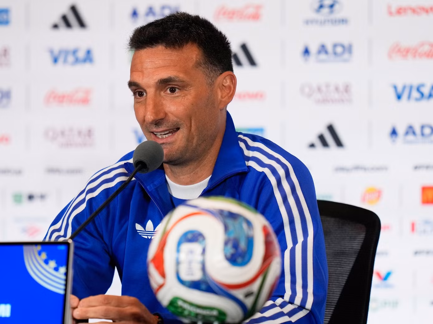 scaloni-muon-argentina-gap-tbn.jpg