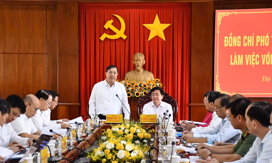 Tây Ninh cần sớm hoàn thành các chỉ tiêu lên thành phố trực thuộc Trung ương 