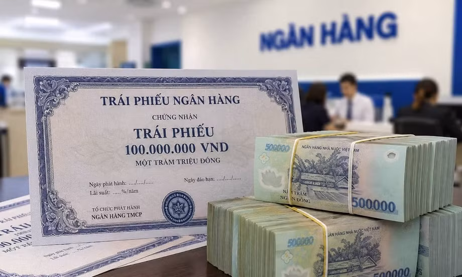 Lãi suất trái phiếu và tiền gửi hiện ra sao?