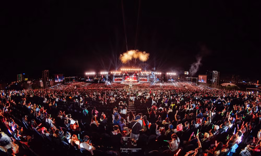 Bóc tách lợi nhuận từ siêu concert cả vạn người