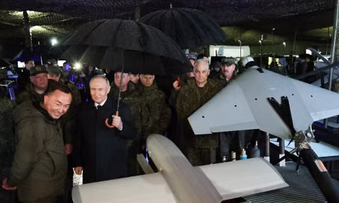 Tổng thống Putin thị sát cuộc tập trận lớn sau khi cảnh báo NATO