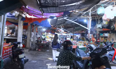 Chợ ở Nghệ An: Nơi xuống cấp, nơi xây tiền tỷ lại bỏ hoang