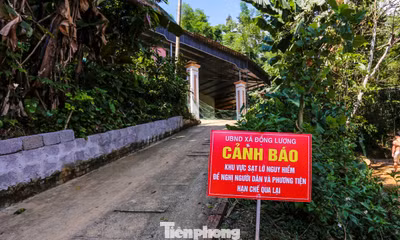 Cận cảnh khu vực Thanh Hóa vừa công bố tình huống khẩn cấp do sạt lở