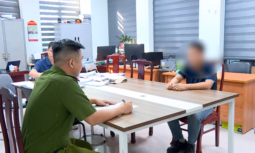 Cơ quan Công an làm việc với T.V.H.