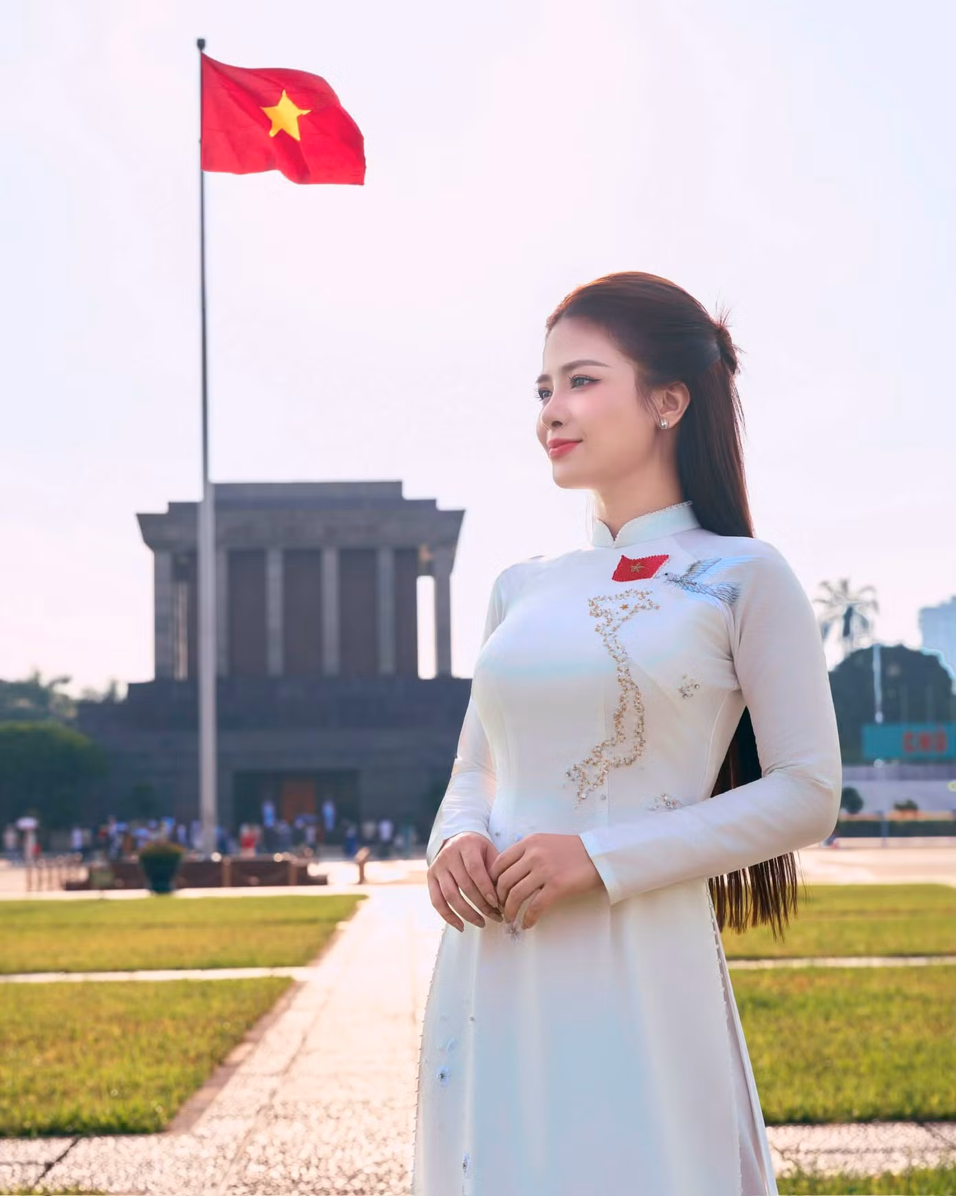 duong-hoang-yen.jpg