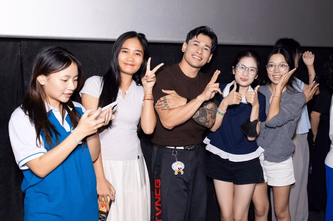 trai-buon-nguoi-4.jpg