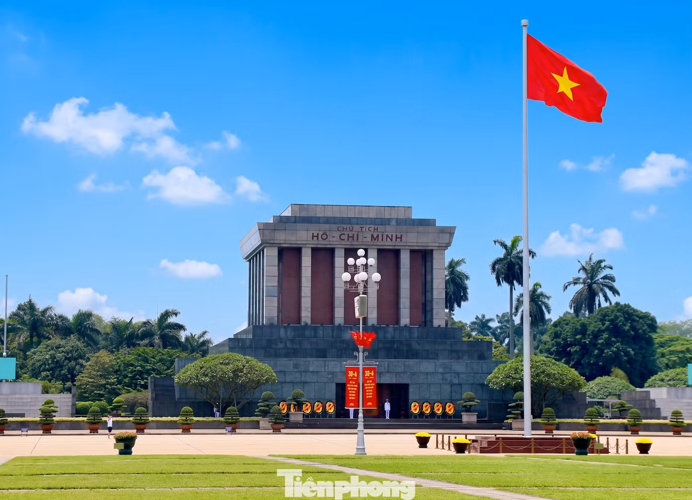 tp-van-mieu.png