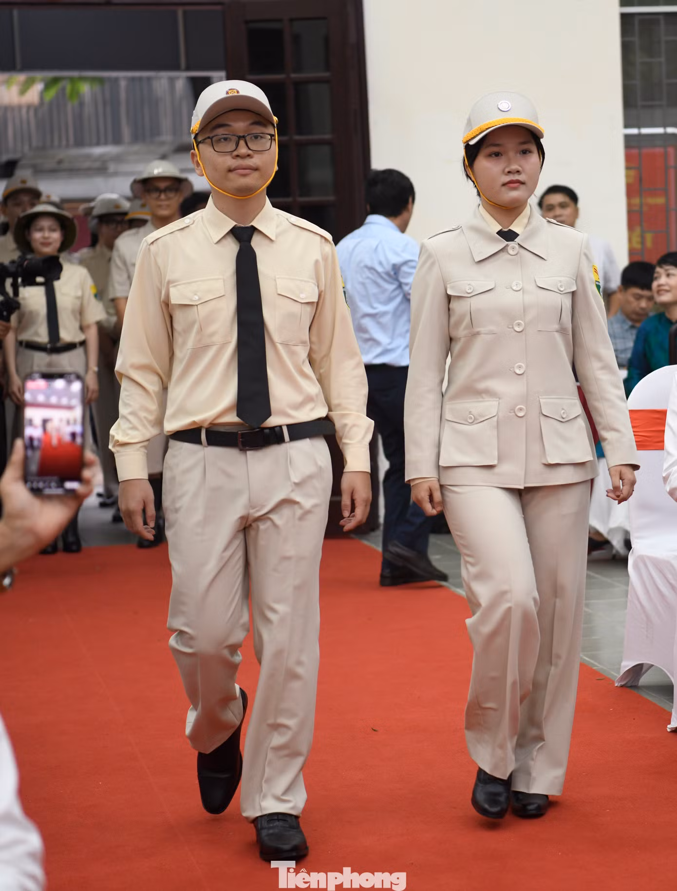 tp-trang-phuc-hoa-xa-11.png