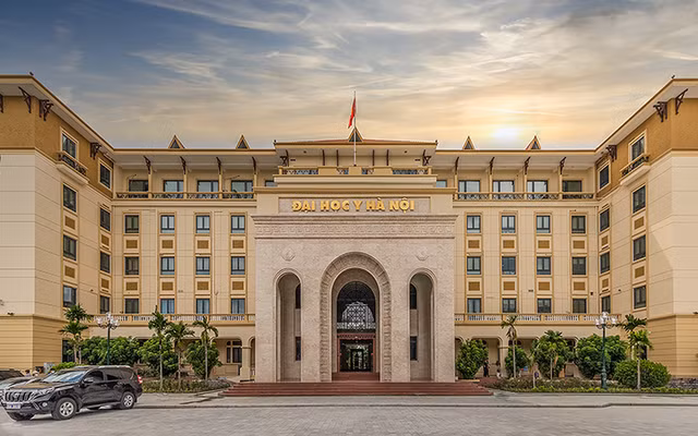 truong-dh-y-ha-noi.png