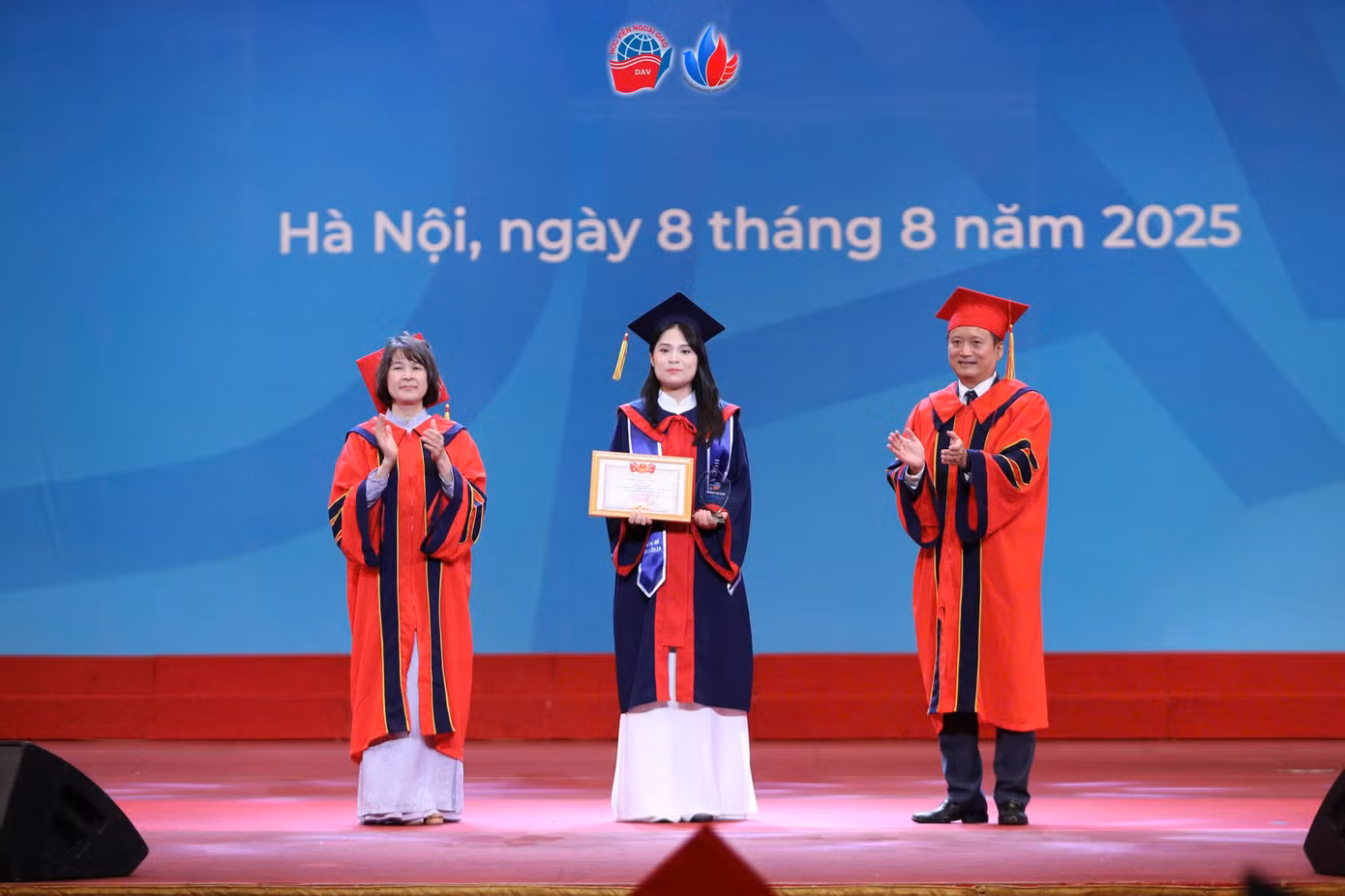 z6934693422948-21798155358524f7d6859f6daaacbab9.jpg
