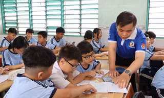 Lớp học Hè vui nhộn của những sinh viên ‘Gia sư áo xanh’
