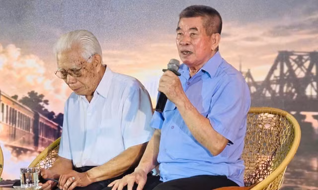 Gặp người đầu tiên lái đoàn tàu thống nhất Bắc - Nam vào tới Thanh Hóa