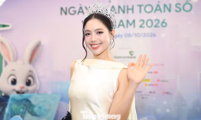 Dàn người đẹp check-in họp báo công bố Ngày Thanh toán số Việt Nam 2026