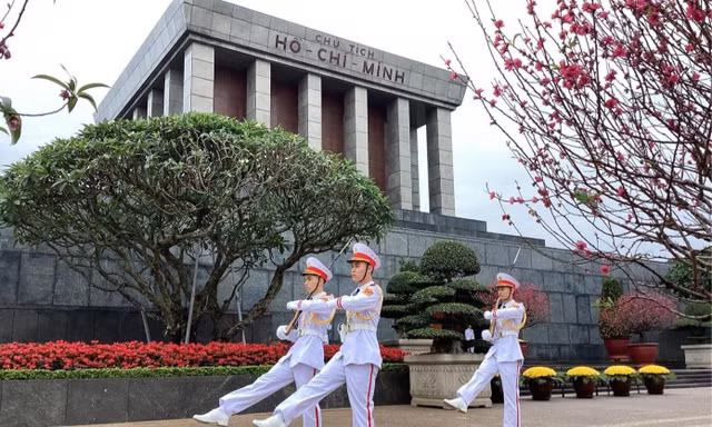 Tạm dừng tổ chức vào lăng viếng Chủ tịch Hồ Chí Minh từ 4/9