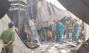 Thiệt hại hơn 20 tỷ đồng trong vụ cháy 57 ki ốt ở chợ nghi do ghen tuông