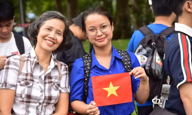 TP.HCM: Trải nghiệm “xuyên không” tại chương trình Trở Về Thời Khắc Thiêng Liêng