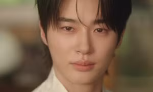 Diễn xuất của Byeon Woo Seok sau 2 năm: 'Thăng cấp' hay 'trượt dốc'?