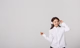 Nhà tâm lý học người Hàn Quốc Suh Eun Kook chia sẻ bí quyết đơn giản để có được hạnh phúc