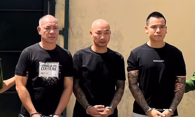 Khởi tố Dũng trọc Hà Đông và 16 bị can