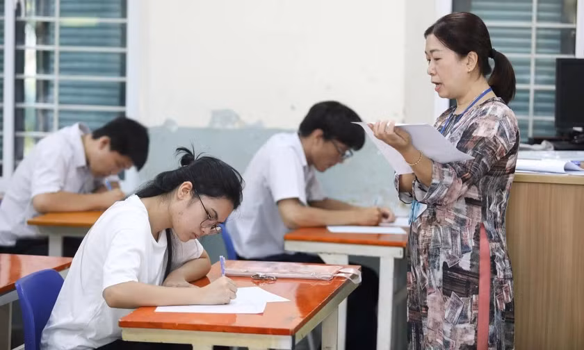 Bỏ điểm cộng IELTS, siết phương thức tuyển sinh: Cần có lộ trình cụ thể