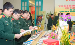 Ra mắt sách của Đại tướng Phan Văn Giang về xây dựng Quân đội hiện đại